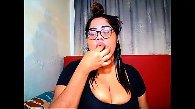 Indian Lola00 online show from 07/08/26, 05:57