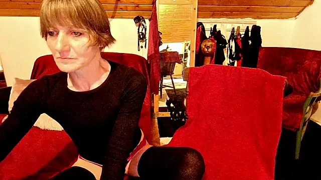 Hot Colettte online show from 04/14/26, 05:12