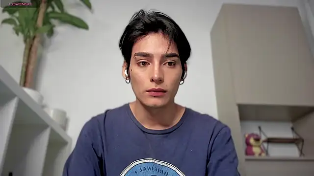 sebas rose online show from 12/19/24, 12:56