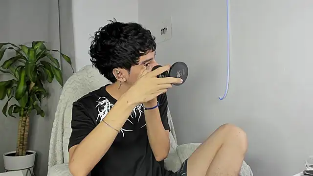 sebas rose online show from 09/24/25, 12:11