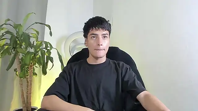 sebas rose online show from 12/17/25, 01:38