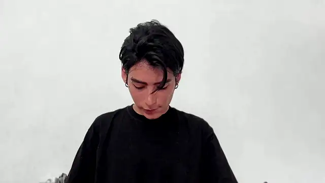 sebas rose online show from 12/04/24, 05:16