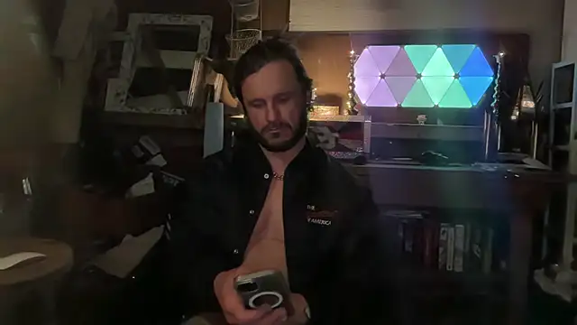 CowboyZuhly online show from 04/07/26, 06:48