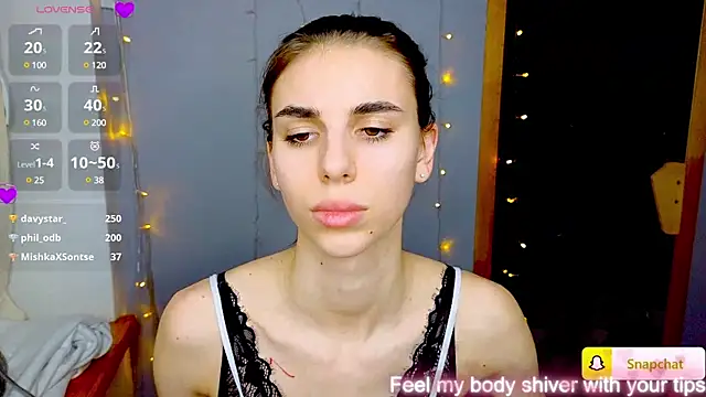 Snapshot of EmmyGreans chatting on 01/31/25, 03:44 EmmyGreans online show from 01/31/25, 03:44