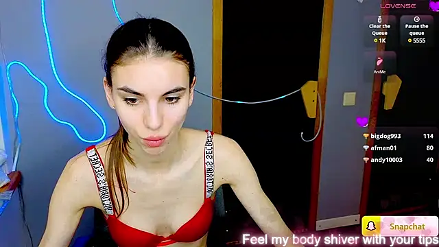 Snapshot of EmmyGreans chatting on 02/01/25, 07:15 EmmyGreans online show from 02/01/25, 07:15