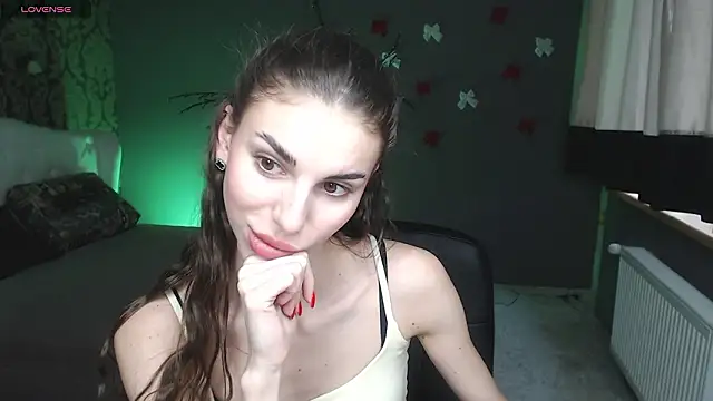 EmmyGreans online show from 03/25/26, 12:48