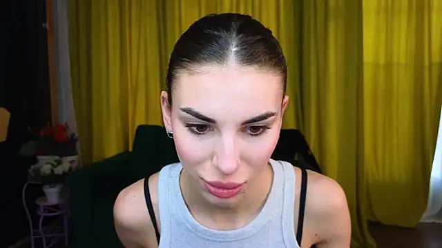 EmmyGreans online show from 04/04/26, 05:36