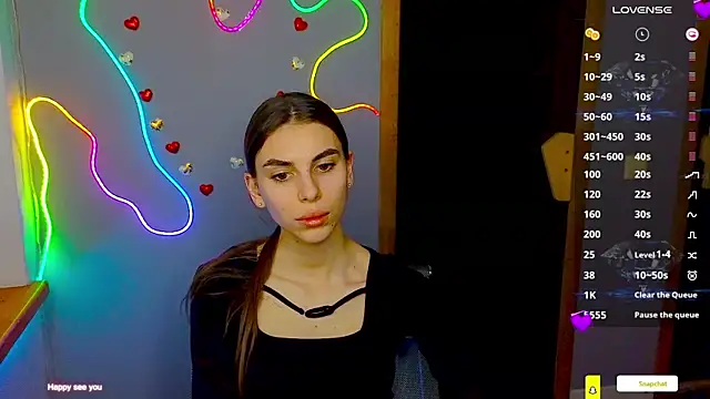 Snapshot of EmmyGreans chatting on 02/19/25, 03:38 EmmyGreans online show from 02/19/25, 03:38