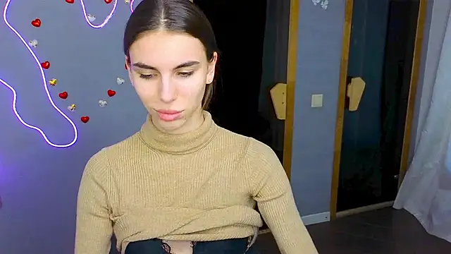 Snapshot of EmmyGreans chatting on 02/13/25, 12:43 EmmyGreans online show from 02/13/25, 12:43