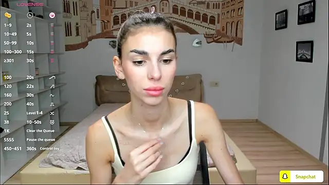 Snapshot of EmmyGreans chatting on 10/10/25, 05:41 EmmyGreans online show from 10/10/25, 05:41