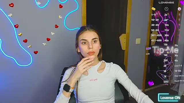 Snapshot of EmmyGreans chatting on 03/13/25, 03:39 EmmyGreans online show from 03/13/25, 03:39