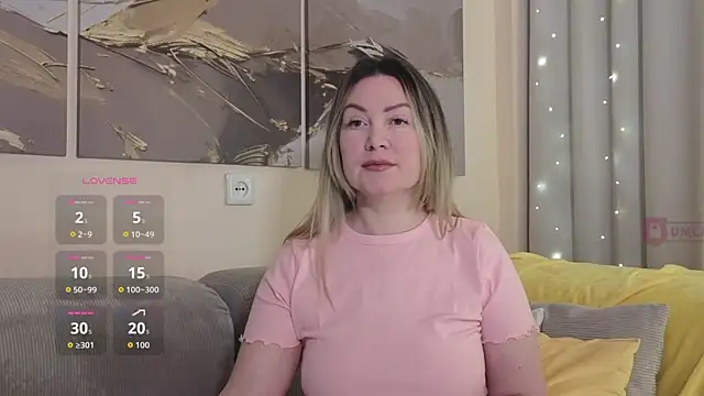 ElleCherry online show from 10/21/25, 06:02