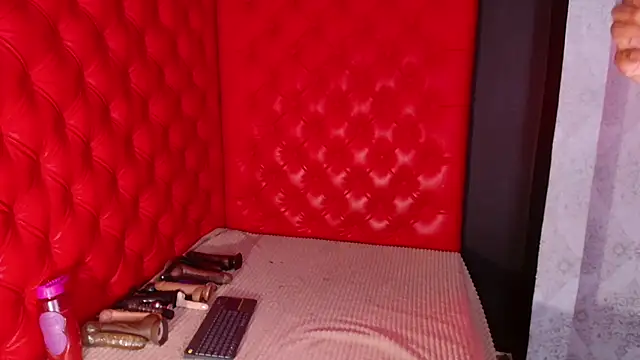 CrystalBrooke3x online show from 11/26/25, 07:14