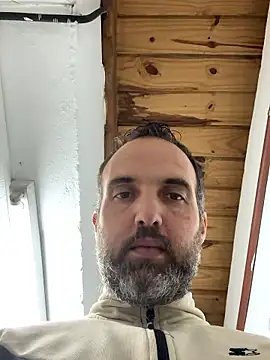 Snapshot of leon3875 chatting on 03/06/26, 03:29 leon3875 online show from 03/06/26, 03:29