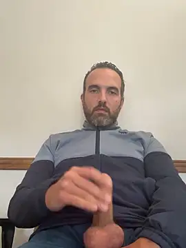 Snapshot of leon3875 chatting on 03/02/26, 03:52 leon3875 online show from 03/02/26, 03:52