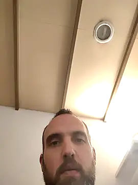 Snapshot of leon3875 chatting on 03/14/25, 03:25 leon3875 online show from 03/14/25, 03:25