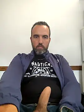 Snapshot of leon3875 chatting on 02/06/26, 03:30 leon3875 online show from 02/06/26, 03:30