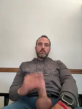 Snapshot of leon3875 chatting on 03/04/26, 03:31 leon3875 online show from 03/04/26, 03:31