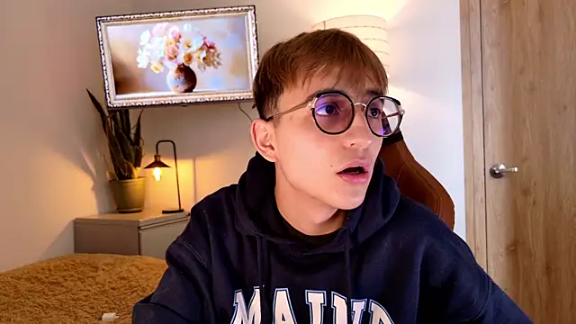 Mr evan1 online show from 11/18/25, 04:43