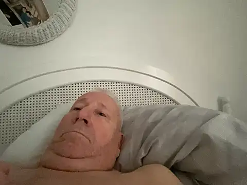 Bossinmidd12 online show from 12/03/24, 07:49
