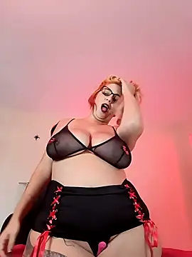 Escarlate4you  online show from 10/31/25, 10:56