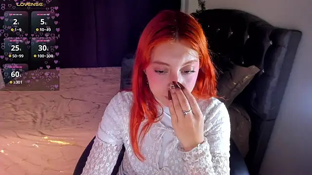 Violetaarey online show from 04/23/26, 02:07