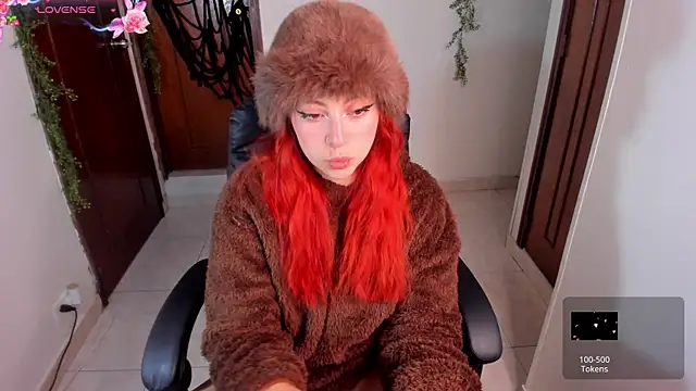 Snapshot of Violetaarey chatting on 10/14/25, 09:36 Violetaarey online show from 10/14/25, 09:36
