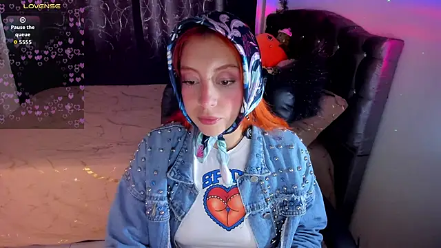 Violetaarey online show from 04/23/26, 09:38
