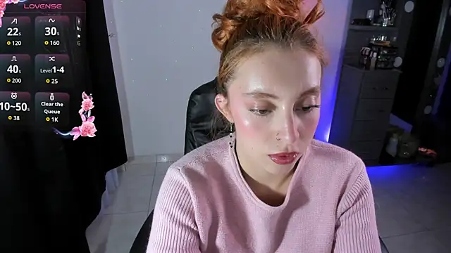 Violetaarey online show from 05/11/26, 09:23