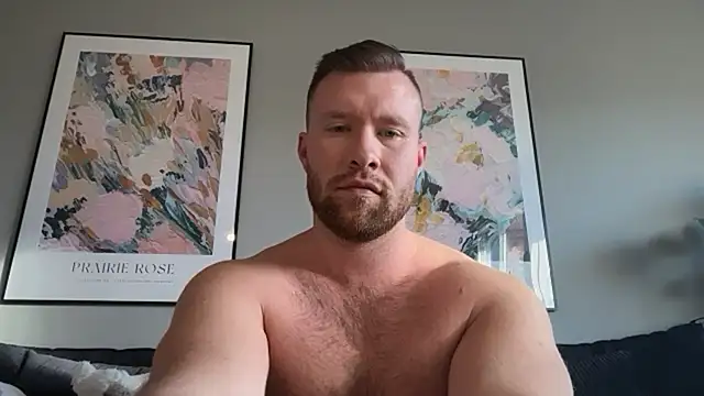 Snapshot of swekingxx chatting on 02/24/26, 02:51 swekingxx online show from 02/24/26, 02:51