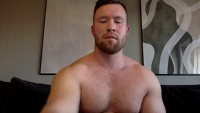 Snapshot of swekingxx chatting on 11/24/25, 02:28 swekingxx online show from 11/24/25, 02:28