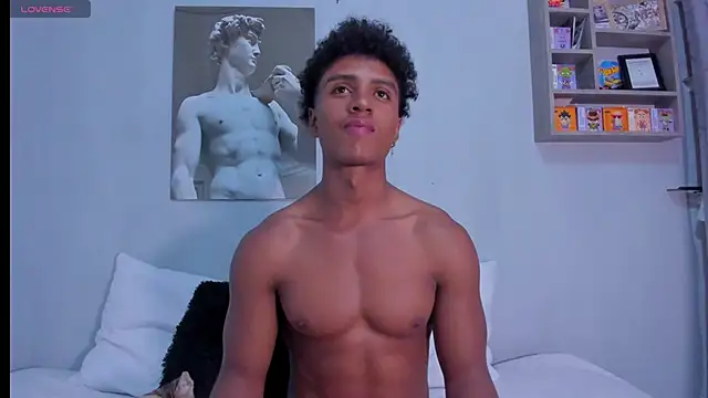 MagnusKing  online show from 11/10/25, 04:06