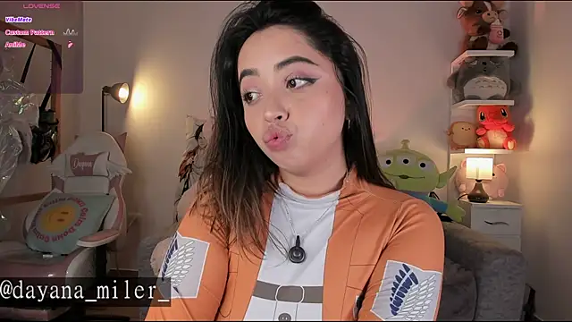 Snapshot of _dayana_miler chatting on 06/24/26, 04:38 dayana miler online show from 06/24/26, 04:38