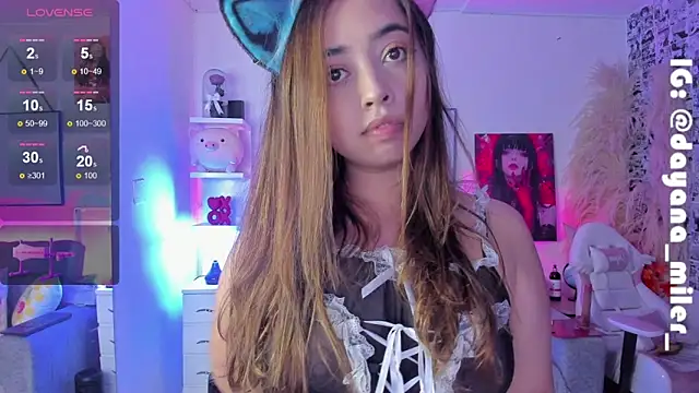 Snapshot of _dayana_miler chatting on 03/16/25, 12:34 dayana miler online show from 03/16/25, 12:34