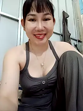 Snapshot of Ana_love2000 chatting on 09/29/25, 12:17 Ana love2000 online show from 09/29/25, 12:17
