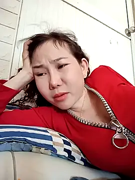 Snapshot of Ana_love2000 chatting on 03/19/25, 04:25 Ana love2000 online show from 03/19/25, 04:25