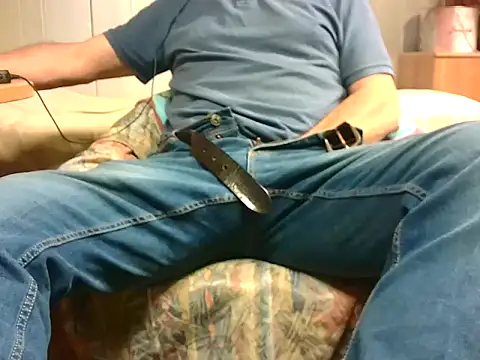 Snapshot of Giulio35_Pika chatting on 05/05/26, 03:15 Giulio35 Pika online show from 05/05/26, 03:15