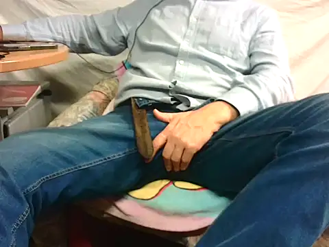 Giulio35 Pika online show from 12/22/25, 04:07