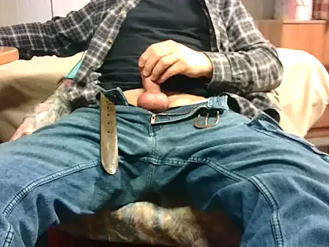 Giulio35 Pika online show from 04/04/26, 06:09