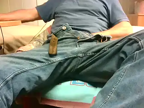 Giulio35 Pika online show from 04/10/26, 03:52