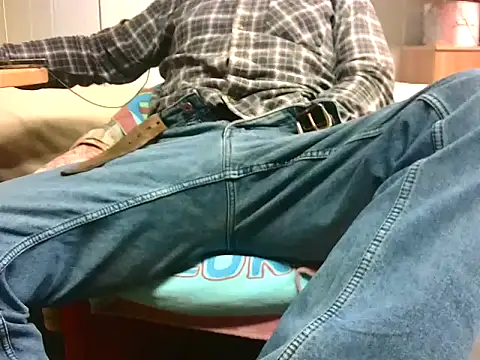 Giulio35 Pika online show from 04/05/26, 07:48