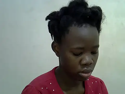 Snapshot of hey_its_andreana chatting on 10/29/25, 04:33 hey its andreana online show from 10/29/25, 04:33