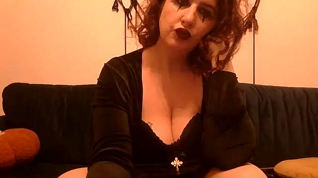 Snapshot of AshleyCox chatting on 10/26/25, 11:16 AshleyCox online show from 10/26/25, 11:16