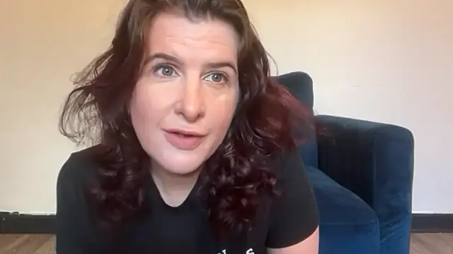 Snapshot of AshleyCox chatting on 05/07/26, 10:40 AshleyCox online show from 05/07/26, 10:40