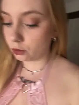 Snapshot of chloetarducci chatting on 03/06/25, 07:10 chloetarducci online show from 03/06/25, 07:10