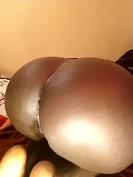 Misskhalifa  online show from 11/30/25, 12:17