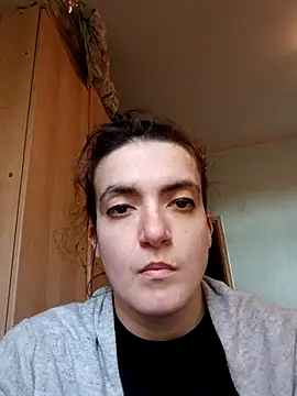 LadyMinnie online show from 10/22/25, 02:16