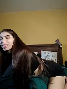 AntoniaHottie online show from 12/18/25, 09:58