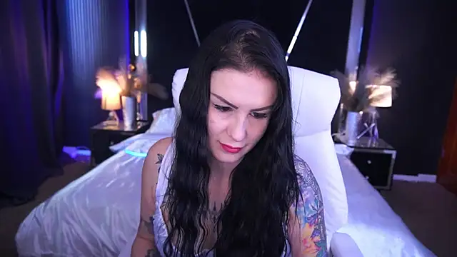 AmberDismond online show from 10/22/25, 05:51