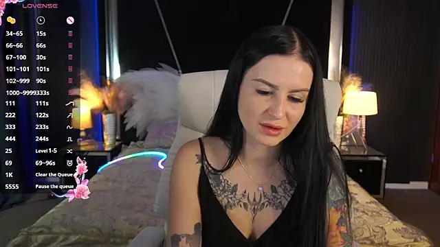 Snapshot of AmberDismond chatting on 06/24/26, 06:12 AmberDismond online show from 06/24/26, 06:12